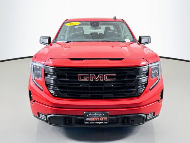 Used 2022 GMC Sierra 1500 Elevation w/ X31 Off-Road Package AWD/4WD image 2