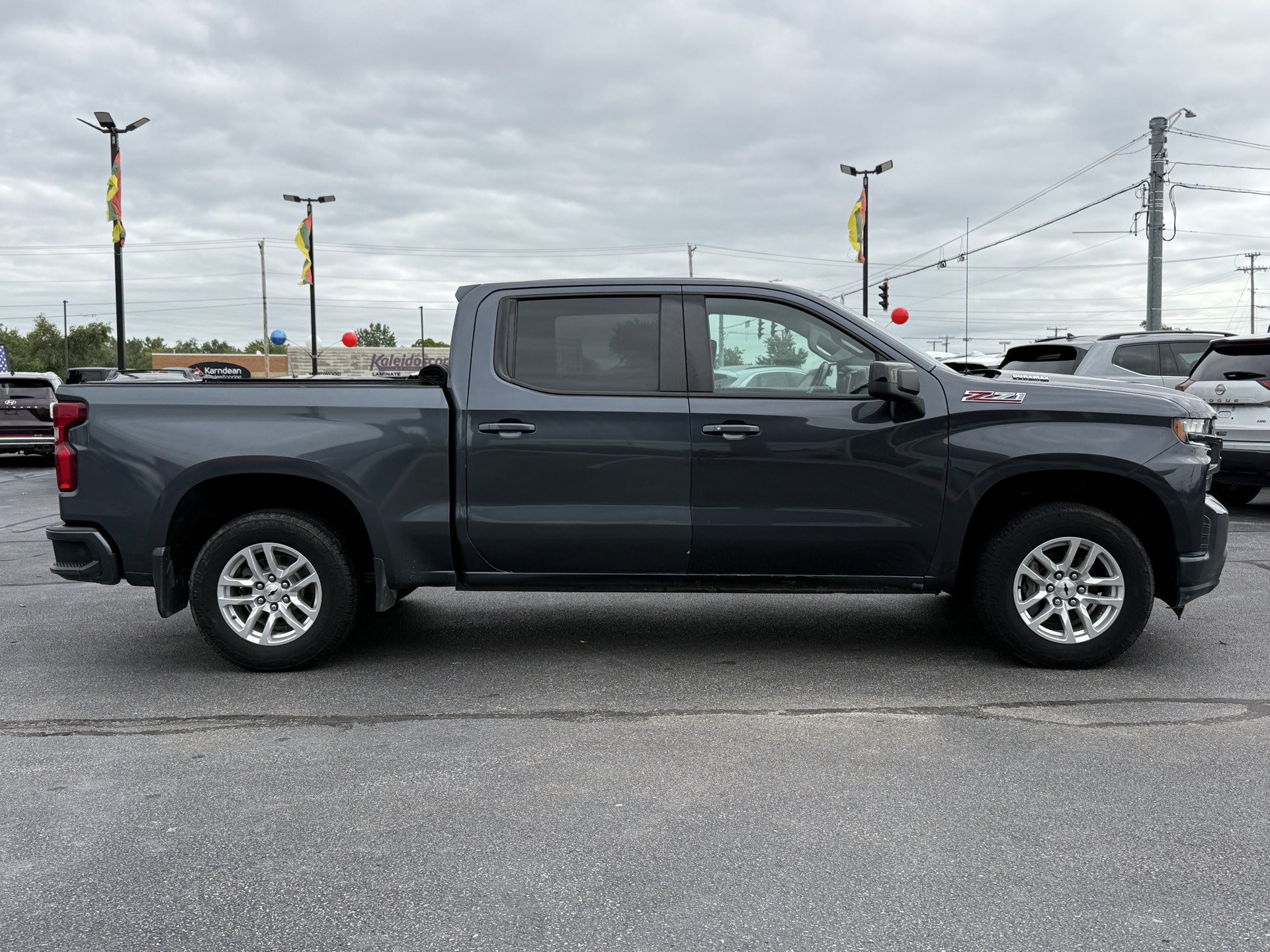 Used 2021 Chevrolet Silverado 1500 RST w/ Z71 Off-Road Package AWD/4WD image 9