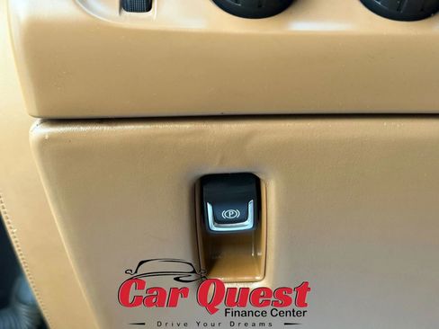 Used 2015 Cadillac Escalade ESV Platinum image 40