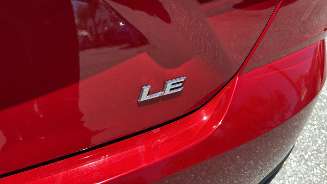 Used 2025 Toyota Camry LE w/ Convenience Package FWD image 9