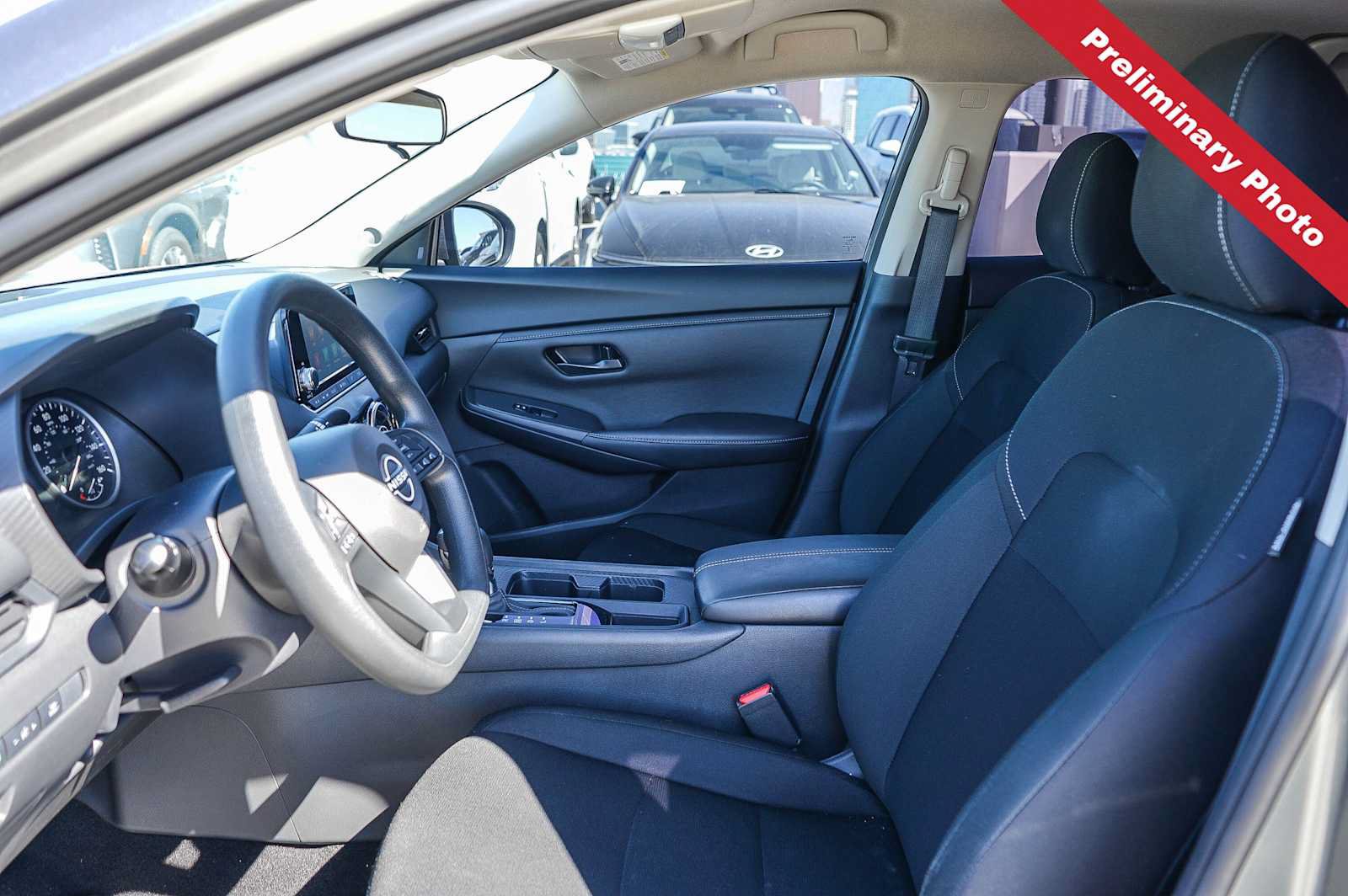 Used 2025 Nissan Sentra S FWD image 13