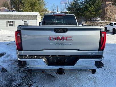New 2026 GMC Sierra 3500 SLE w/ Preferred Package