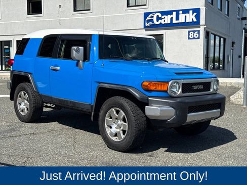 Used 2007 Toyota FJ Cruiser 4WD w/ Upgrade Pkg 2 image 1