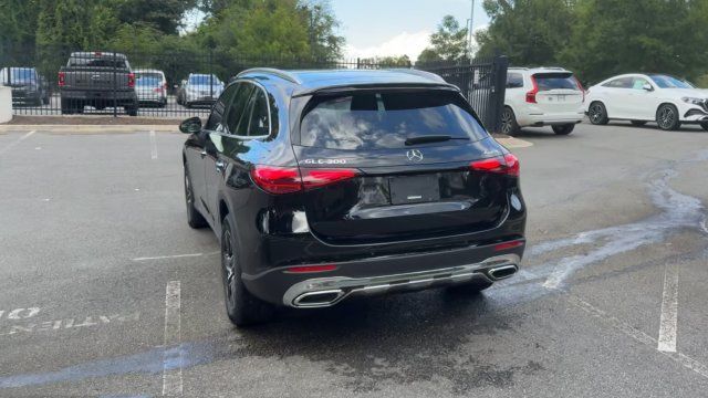 Used 2026 Mercedes-Benz GLC 300 4MATIC image 9