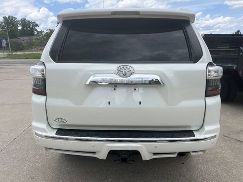 Used 2015 Toyota 4Runner Limited AWD/4WD image 5