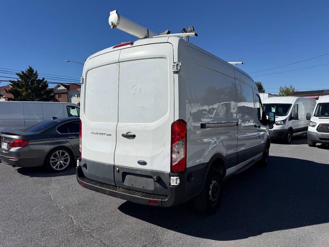 Used 2016 Ford Transit 250 148 Medium Roof RWD image 3