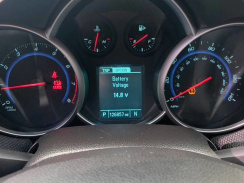 Used 2016 Chevrolet Cruze LT image 13