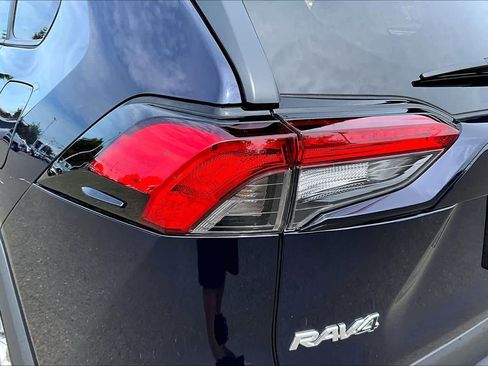 Certified 2025 Toyota RAV4 XLE w/ Convenience Package AWD/4WD image 28