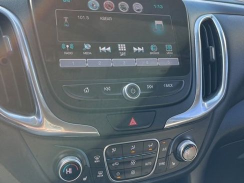 Used 2018 Chevrolet Equinox LT image 38