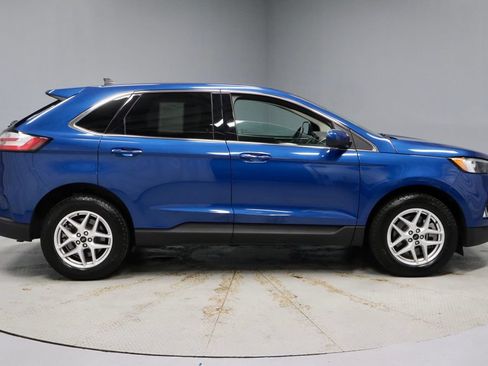 Certified 2024 Ford Edge SEL w/ Convenience Package AWD/4WD image 5