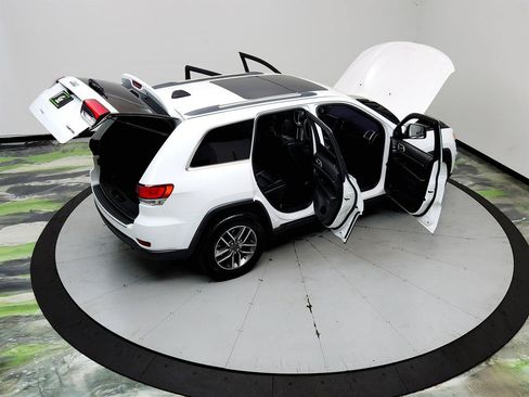 Used 2020 Jeep Grand Cherokee Limited w/ Luxury Group II RWD image 39