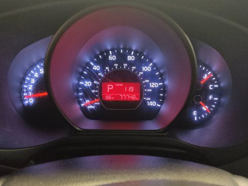 Used 2019 Kia Soul FWD image 23