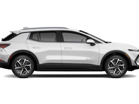 New 2026 Chevrolet Equinox EV LT image 36