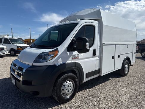Used 2017 RAM ProMaster 3500 w/ Premium Appearance Group image 4