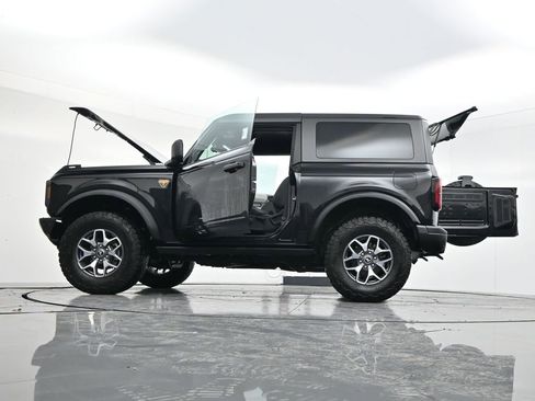 Used 2023 Ford Bronco Badlands image 52