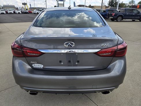 Used 2018 INFINITI Q50 Luxe w/ Essential Package (3.0T Luxe) image 4