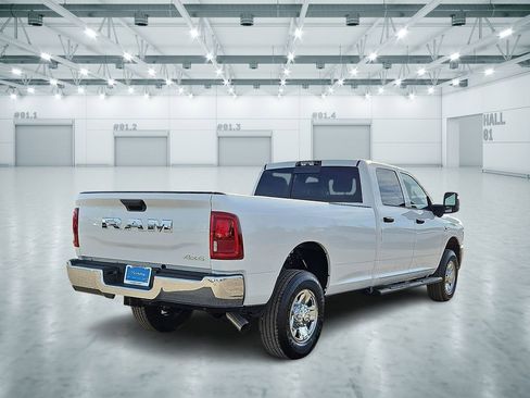New 2026 RAM 2500 Tradesman AWD/4WD image 3