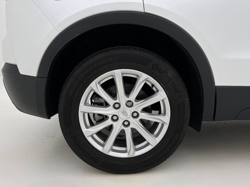 Used 2022 Cadillac XT4 Luxury w/ Cold Weather Package AWD/4WD image 28