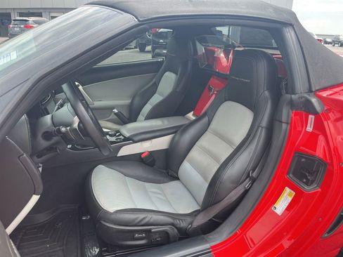 Used 2011 Chevrolet Corvette Grand Sport w/ Preferred Equipment Group RWD image 16