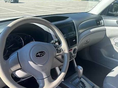 Used 2011 Subaru Forester 2.5X AWD/4WD image 10