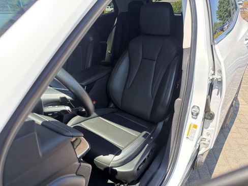 Used 2024 Buick Envision Preferred AWD/4WD image 14