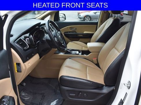 Used 2017 Kia Sedona EX FWD image 4