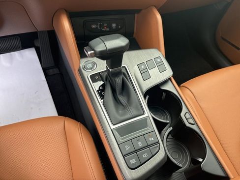 New 2026 Kia Sportage X-Line w/ X-Line Technology Package image 42