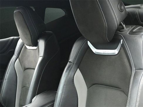 Used 2019 Chevrolet Camaro SS image 13