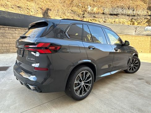 New 2026 BMW X5 xDrive50e w/ M Sport Package image 3