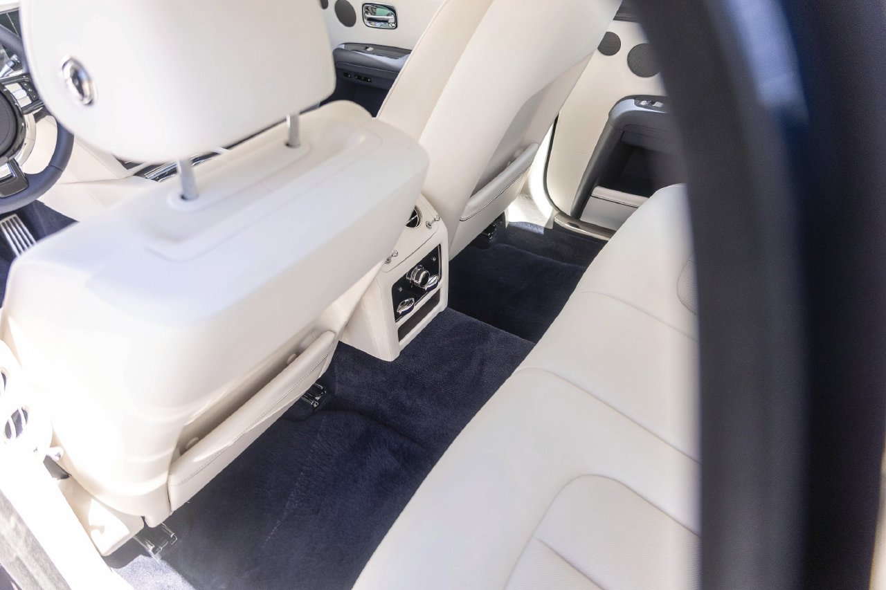 Certified 2025 Rolls-Royce Ghost AWD/4WD image 47