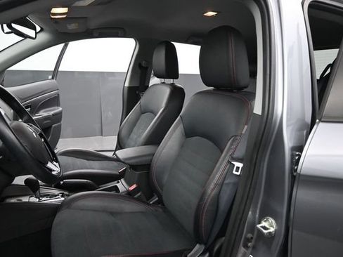 Used 2024 Mitsubishi Outlander Sport SE AWD/4WD image 13