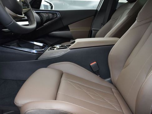 Certified 2025 BMW X3 xDrive30i w/ Premium Package image 13