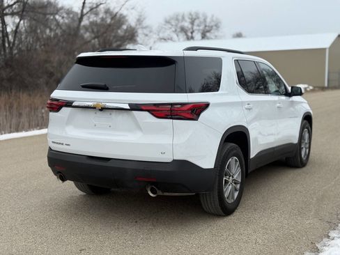 Used 2023 Chevrolet Traverse LT AWD/4WD image 8