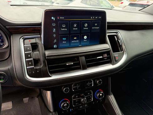Used 2023 Chevrolet Tahoe Premier w/ Premium Package AWD/4WD image 25