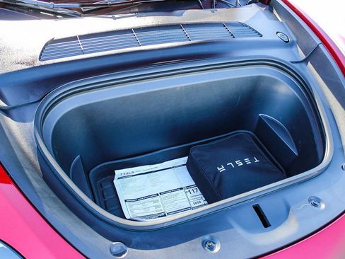 Used 2024 Tesla Model Y Long Range image 27