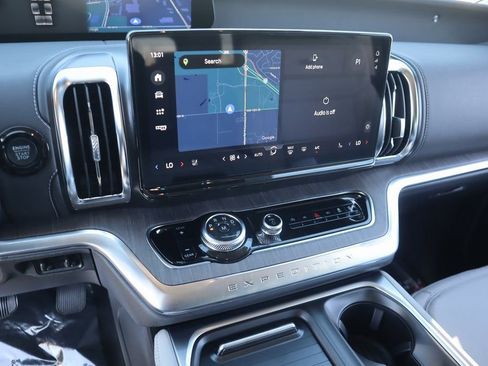 New 2026 Ford Expedition Platinum w/ Platinum Ultimate Package image 5