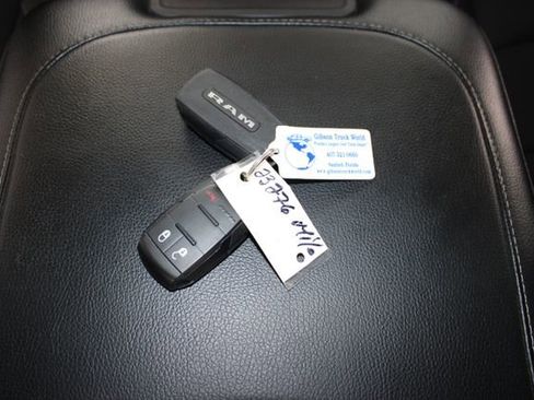 Used 2024 RAM 2500 Big Horn w/ Safety Group image 28