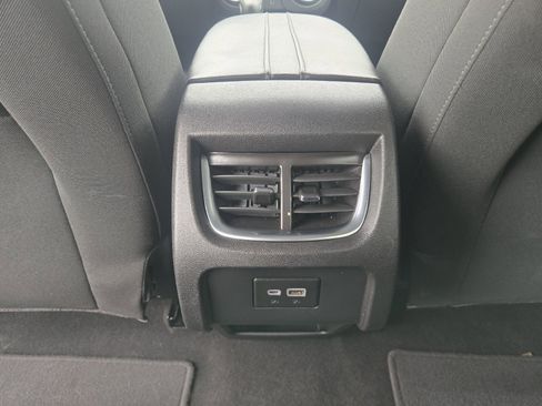 Used 2021 Chevrolet Blazer LT image 17