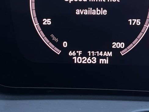 Used 2025 Porsche Panamera w/ Premium Package image 23