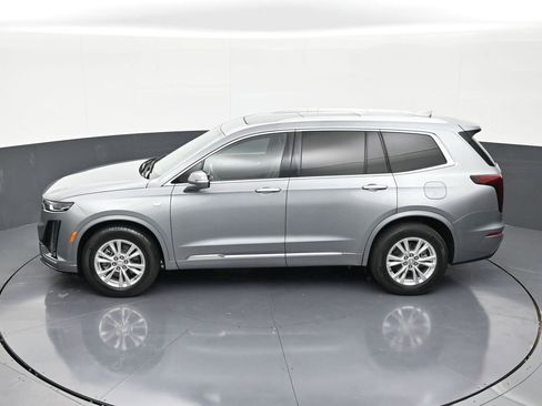 Certified 2023 Cadillac XT6 Luxury FWD image 10