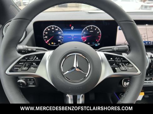 Used 2026 Mercedes-Benz GLA 250 4MATIC image 23