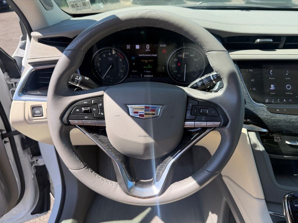 Used 2023 Cadillac XT6 Premium Luxury w/ Technology Package AWD/4WD image 16