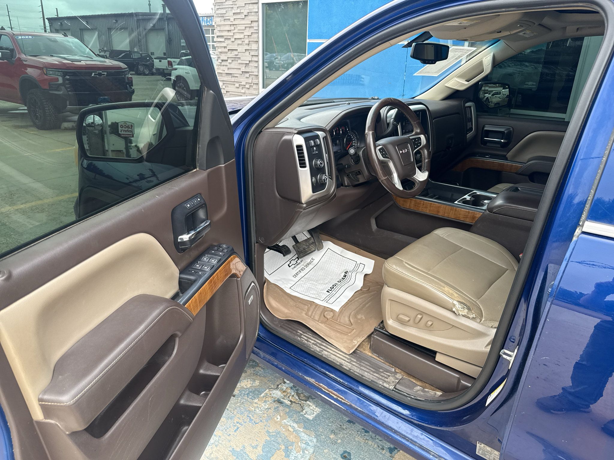 Used 2014 GMC Sierra 1500 SLT w/ SLT Crew Cab Value Package AWD/4WD image 12