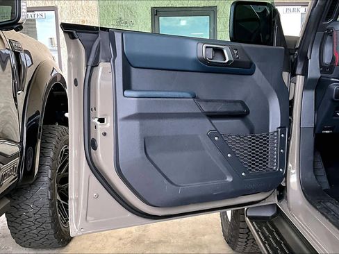 New 2026 Ford Bronco Heritage Edition AWD/4WD image 10