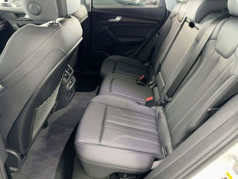 Used 2023 Audi Q5 e Premium Plus image 15