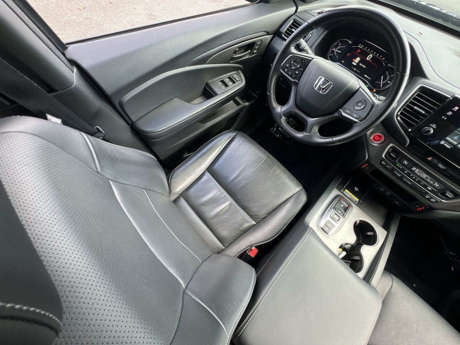 Used 2024 Honda Passport EX-L image 16