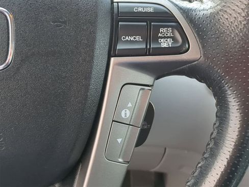 Used 2016 Honda Odyssey Touring Elite image 33