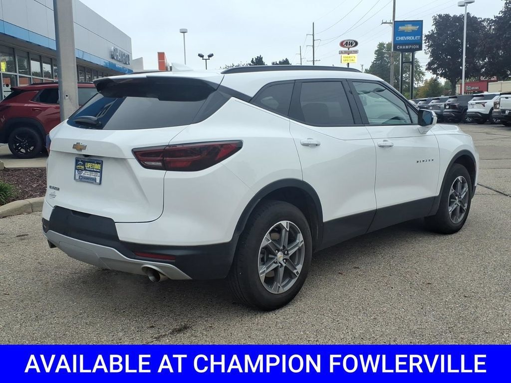 Used 2023 Chevrolet Blazer LT FWD image 7