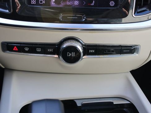 Used 2024 Volvo S60 B5 Plus image 29