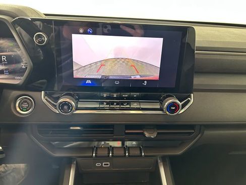 Used 2024 Chevrolet Colorado Trail Boss w/ Advanced Trailering Package image 23